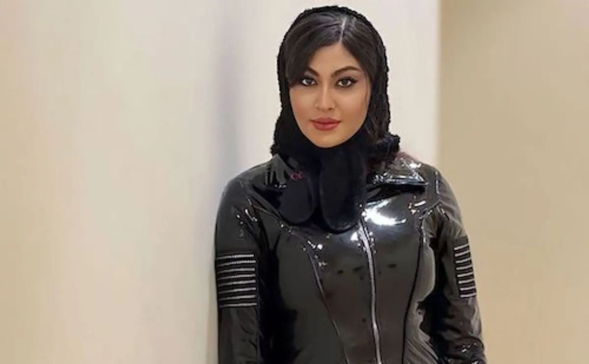 چهره متفاوت مریم مومن با موهای فر و میکاپ غلیظ/ عکس
