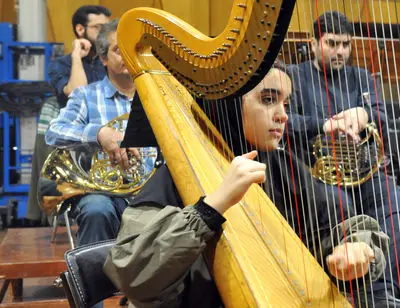 ببینید: حاشیه‌های تمرین ارکستر ملی ایران