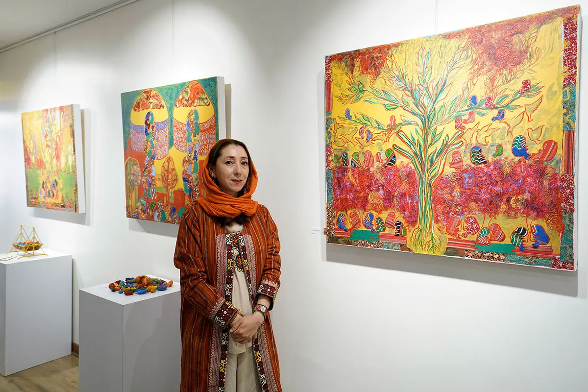 Salimeh Ghezel Painting Exhibit Opens at Baharak Gallery