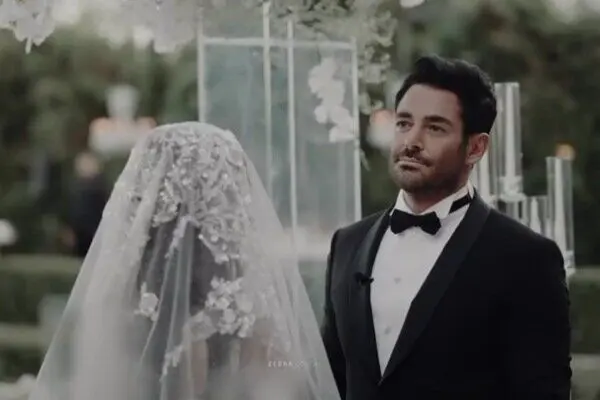 محمدرضا گلزار برای تولد همسرش سنگ تمام گذاشت/ هدیه چند میلیاردی گلزار برای آیسان +عکس