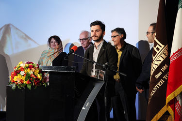 مراسم جایزه هنری "ویستا" در باغ موزه قصر