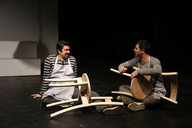 اجرای نمایش "آندورای تئاتر اشتباهات" در تئاتر باران