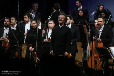 Tehran’s Symphony Orchestra performs in Vahdat Hall
