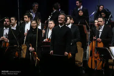 Tehran’s Symphony Orchestra performs in Vahdat Hall