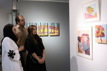 نمایش آثار الهام عظیمی، سحر شادمان و رضوان یارائی در گالری مژده