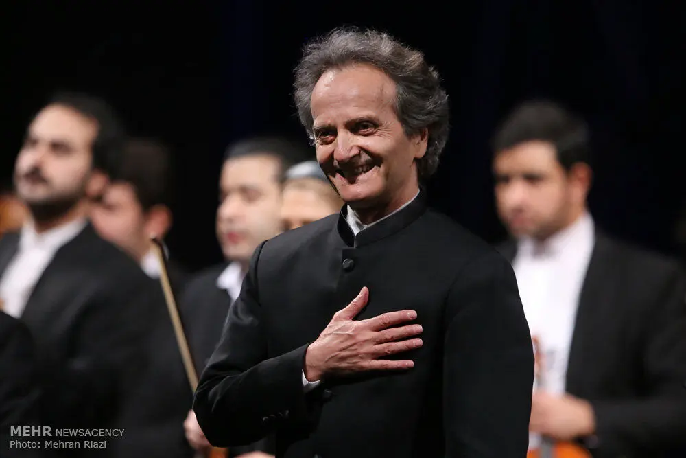 Tehran’s Symphony Orchestra performs in Vahdat Hall