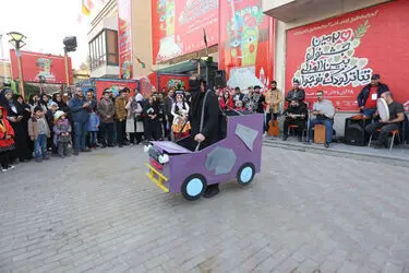 نخستین روز جشنواره بین‌المللی تئاتر کودک در همدان