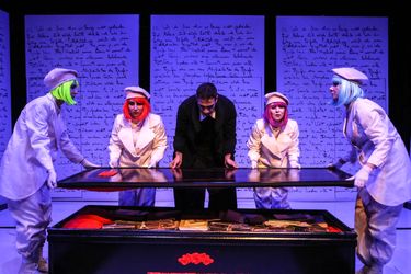 نمایش "کافکا با من سخن بگو" در تماشاخانه شانو 