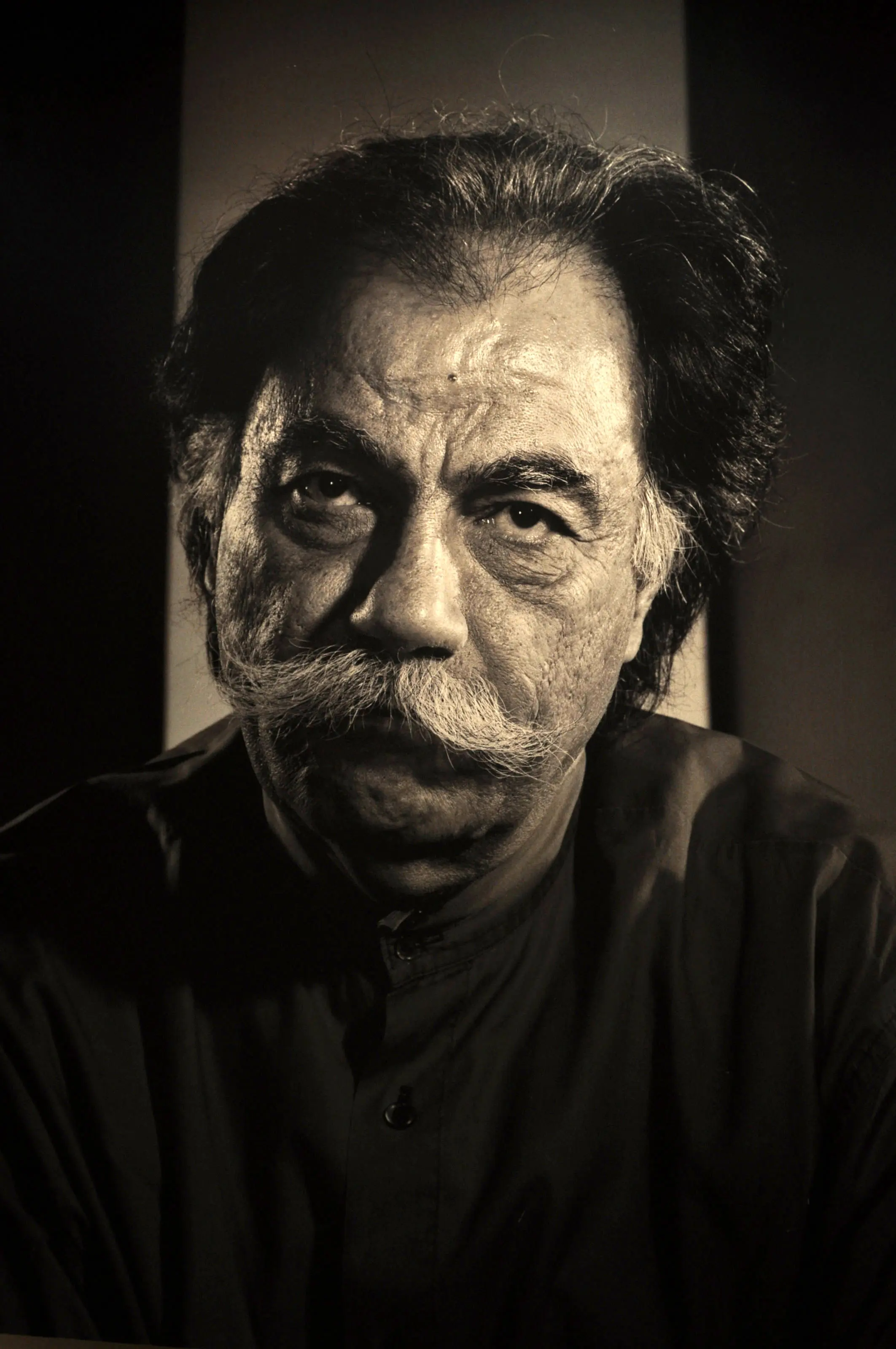 Artists Forum to Commemorate Morteza Momayez