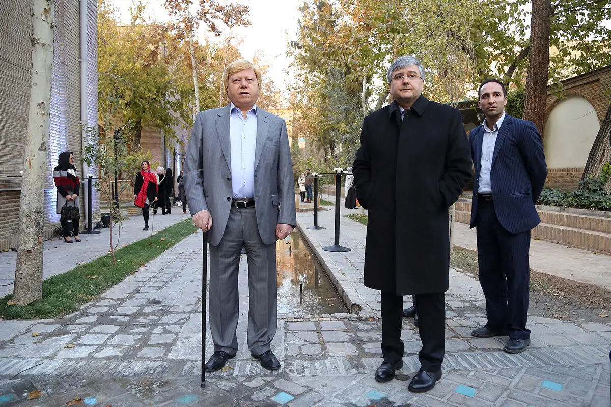 افتتاح تالار دائمی منیر فرمانفرمائیان در باغ موزه نگارستان دانشگاه تهران
