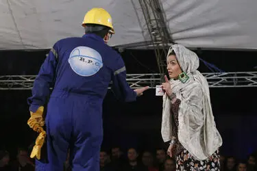 نمایش های خیابانی روز چهارم جشنواره تئاتر فجر