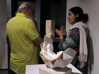 فستیوال ملی طراحی سنگ ایران در نگارخانه سهراب « بیا ز سنگ‌  بپرسیم»