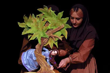 نمایش "ماه پیشونی"در پردیس تئاتر شهرزاد