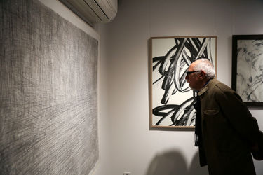 افتتاحیه‌ی نمایشگاه گروهی با عنوان "سیاه و سفید" در گالری ایوان