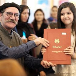 نمایشگاه نقاشی69 هنرجوی کودک در حمایت از کودکان مبتلا به سرطان محک