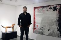 احد قدیری در گالری مژده ؛ مجسمه‌هایی که میان اسطوره، زندگی روزمره و زبان نقاشی حرکت می‌کنند/ خوانش محیط زیستی