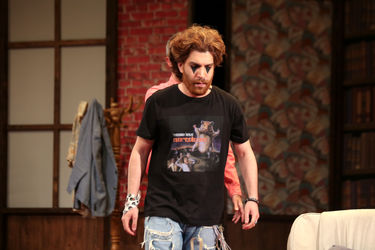 نمایش "یک ساعت آرامش" در سالن استاد ناظرزاده کرمانی