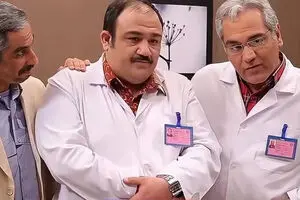 ساعت پخش سریال در حاشیه امروز از شبکه آی فیلم / تکرار در حاشیه ساعت چند پخش می شود؟

