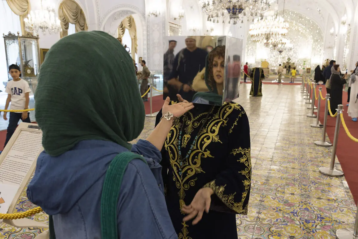 اجرای پرفورمنس 