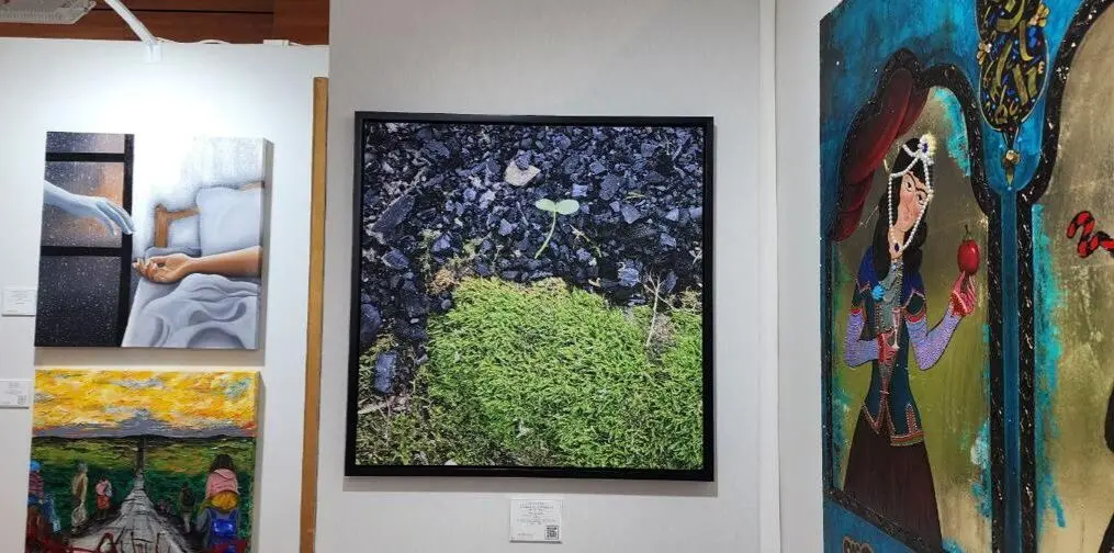 رزا اخلاقی Roza Akhlaghi فونیکس دبیPhoenix Art Group