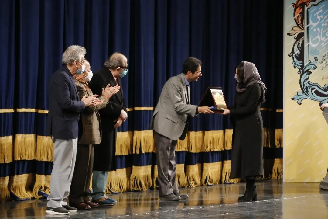 ببینید: تالار وحدت و شب با شکوه برای جایزه آینه دار دوران/ ارکستر ملی به احترام خواجوی کرمانی تا باستانی پاریزی نواخت