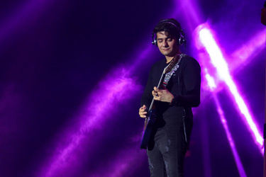 کنسرت بهنام بانی در سی و سومین جشنواره موسیقی فجر