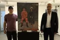 Hamidreza Shafiei Discusses the Paintings Created by Azim Morakabatchi in Front of Crowds