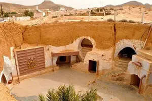 خانه‌های زیرزمینی برای فرار از گرما / عکس