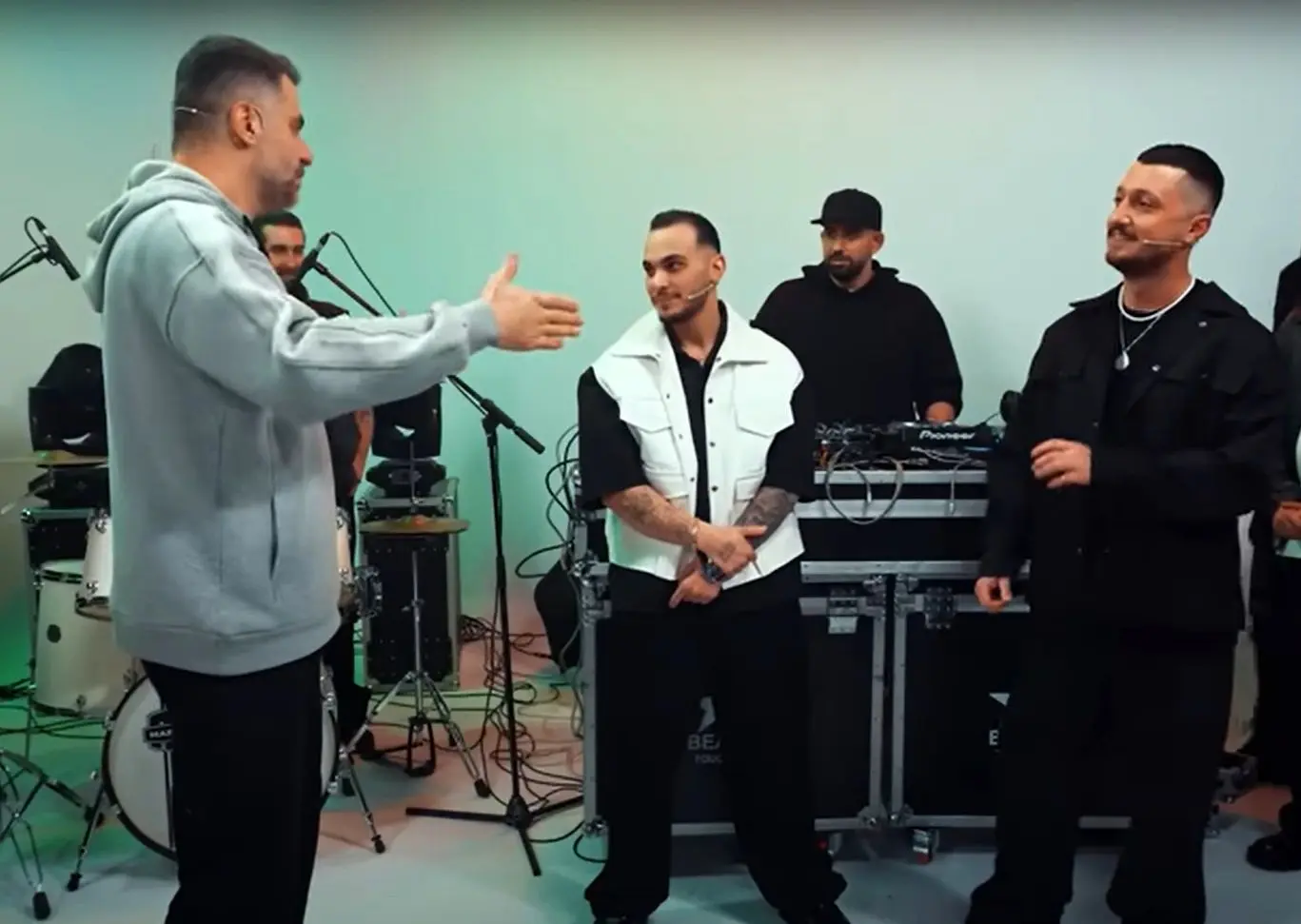 برنامه رپ علی ضیا و شایع جنجال به پا کرد 