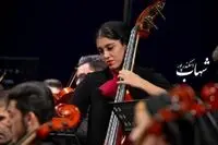 نوازندگی نسیم میرجعفری برای پانته‌آ بهرام در برنامه همرفیق/ فیلم