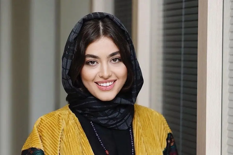 واکنش ریحانه پارسا به شایعه ازدواجش با روزبه بمانی/ عکس