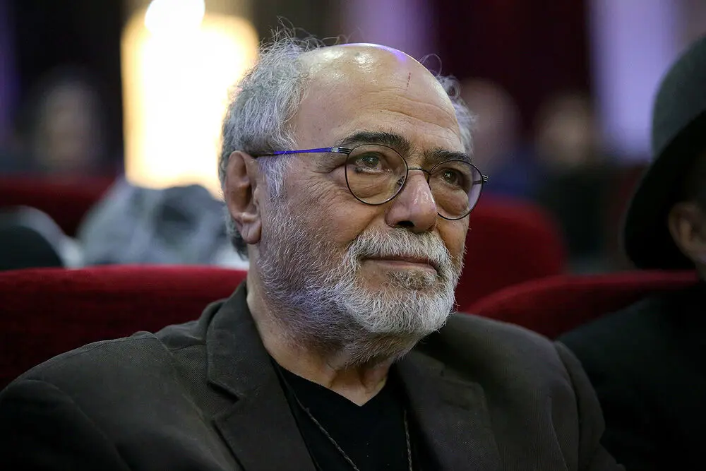 اکران و پنل تحلیل فیلم 