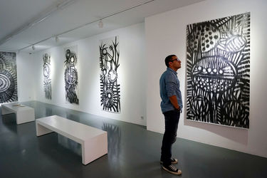 نمایشگاه آثار پریچهر طیبی گالری اعتماد 