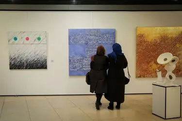 افتتاحیه نمایشگاهی از آثار هنرمندان در پردیس ملت