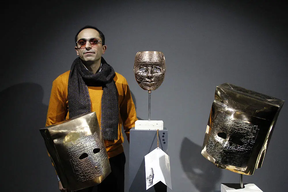  Ali Kourechian’s Sculpture in Saless Art Gallery