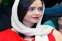 ترانه علیدوستی گفت شنا برای زنان در ایران ممنوع است کیهان پاسخ داد