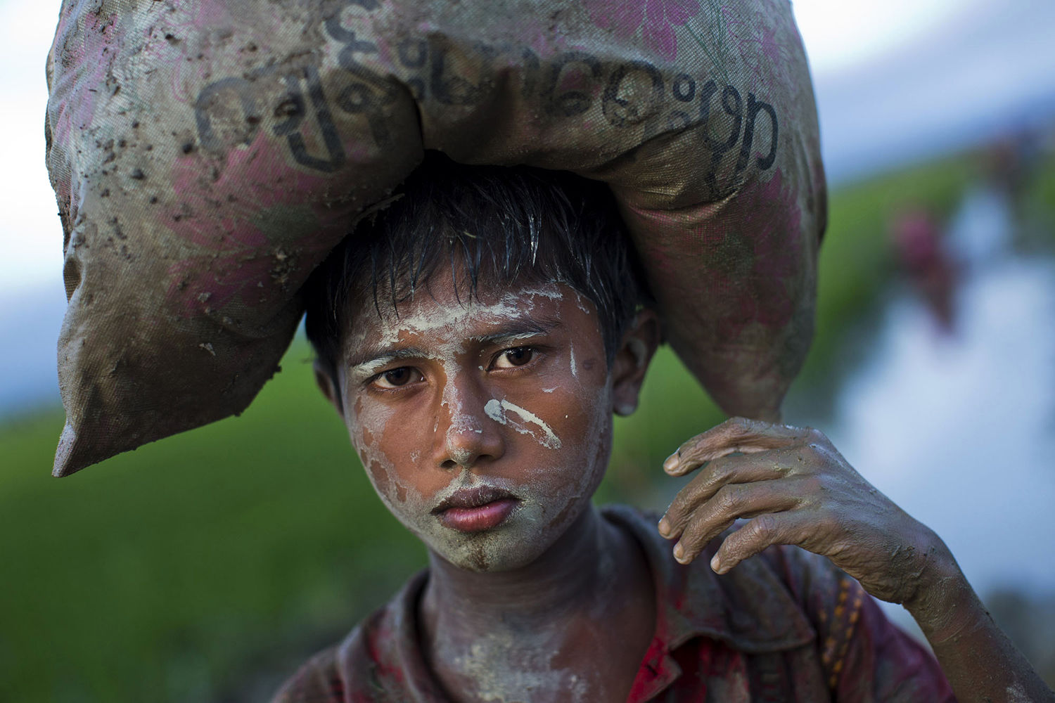 بی خانمان: تصاویری از یک نسل کشی در شرق آسیا/روایت آتلانتیک از خشونت، کشتار و تبعید ناگزیر