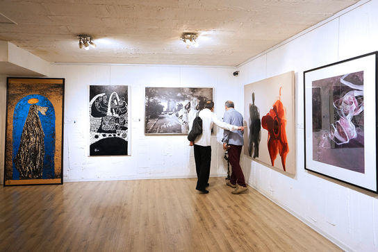 نمایشگاه گروهی از مجموعه شخصی سه مجموعه دار در گالری سیحون2