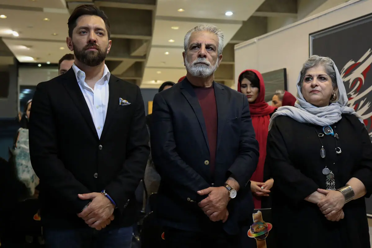 نمایشگاه و فروش آثار 