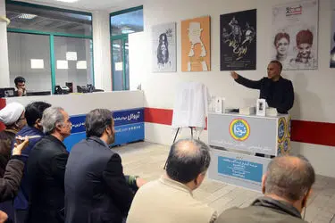 رونمایی از کتاب حمیدرضا آذرنگ در تماشاخانه پالیز