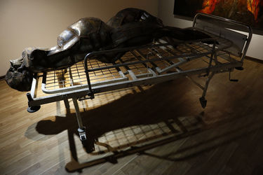 افتتاحیه نمایشگاه آثار ناصر گیو قصاب در گالری آ