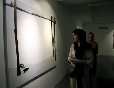 ببینید: مهاجرت در آثار نقاشی‌ نازنین افشار 