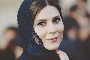 سحر دولتشاهی با استایل متفاوت زمستانی در کنسرت رضا یزدانی/ عکس