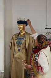 رونمایی از لباس ملکه برونئی با طراحی مهلا زمانی