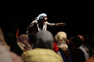 نمایش "یک دقیقه و سیزده ثانیه" در پردیس شهرزاد