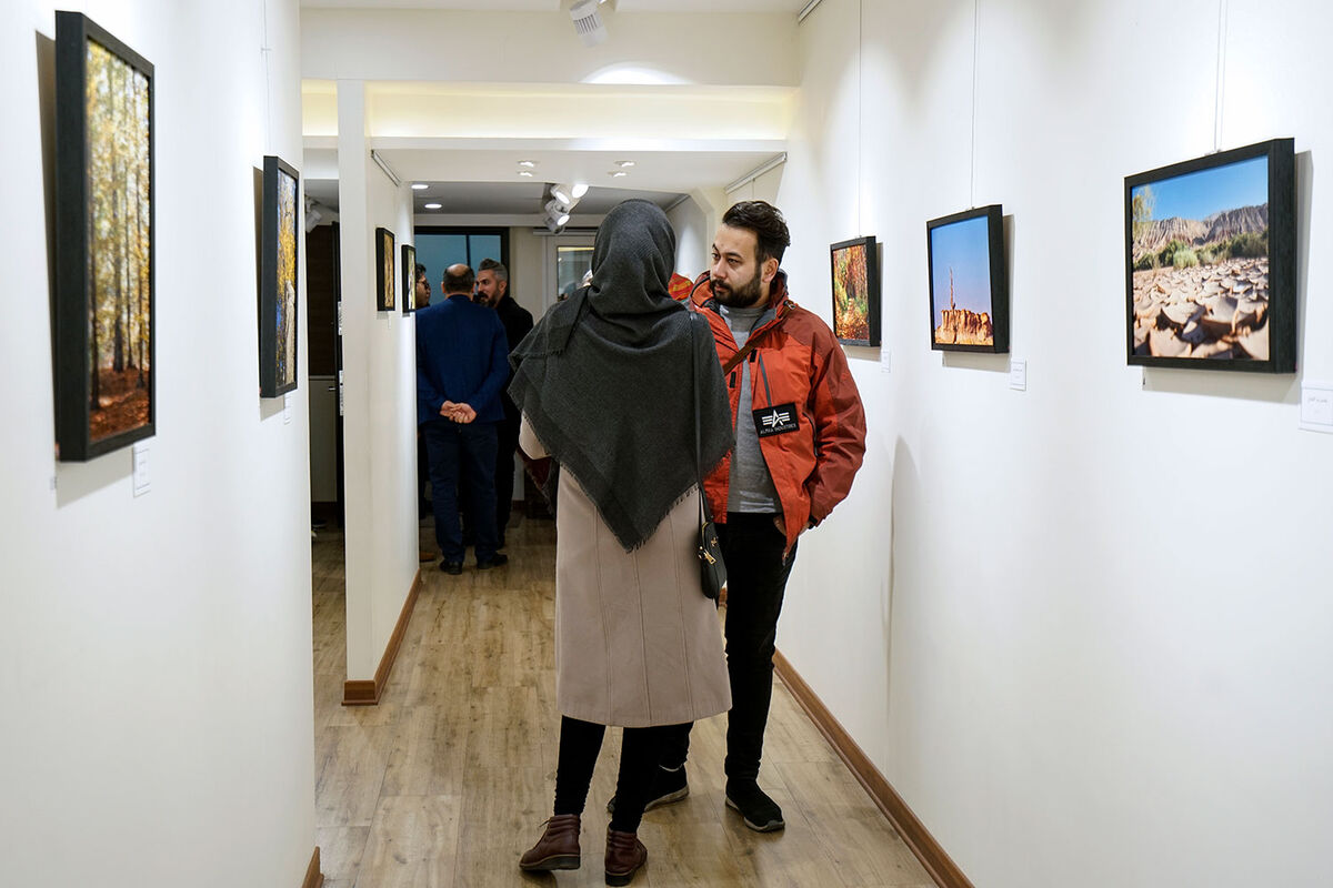 چهاردهمین نمایشگاه گروهی انجمن عکاسان نگاه در نگارخانه بهارک