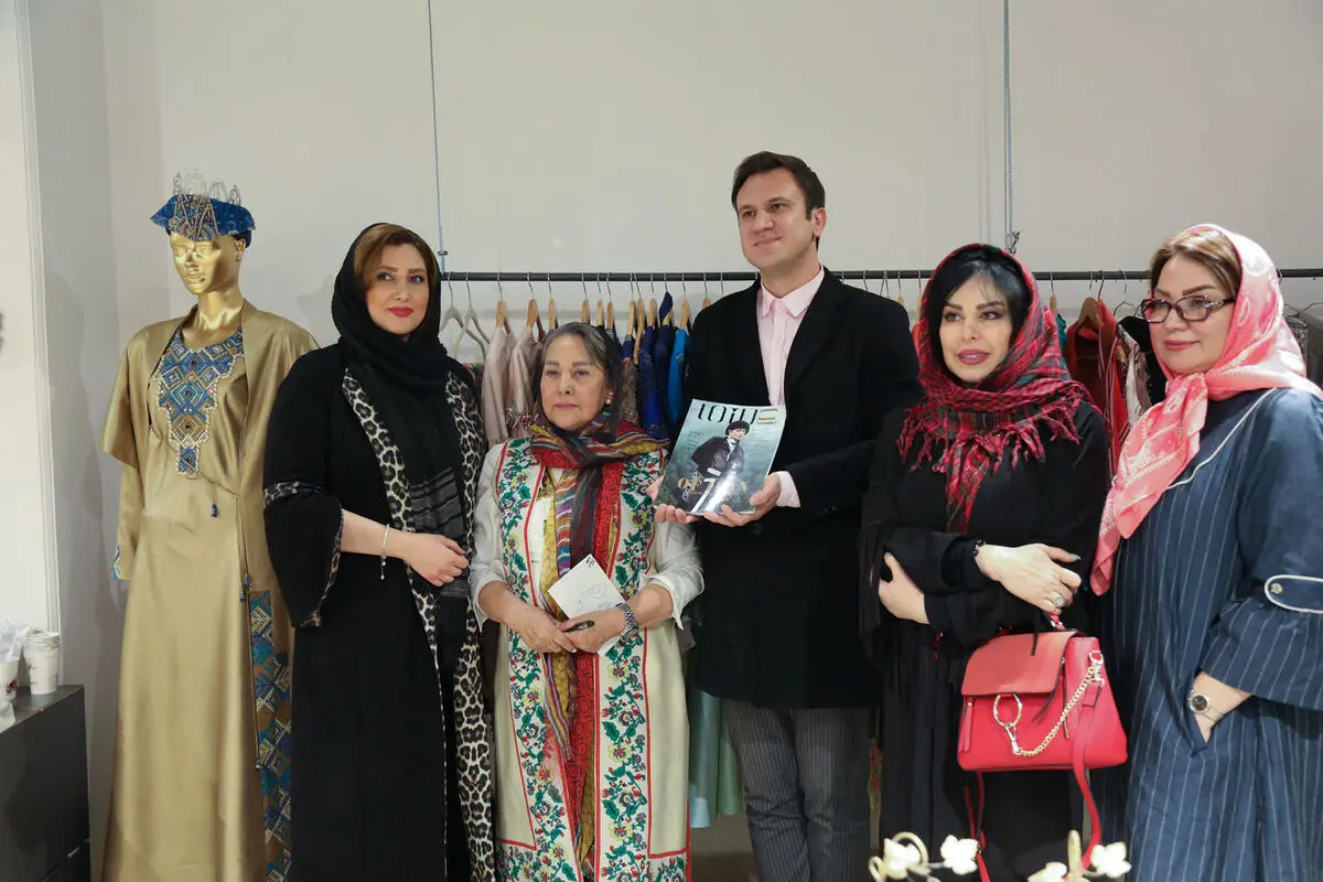 رونمایی از لباس ملکه برونئی با طراحی مهلا زمانی