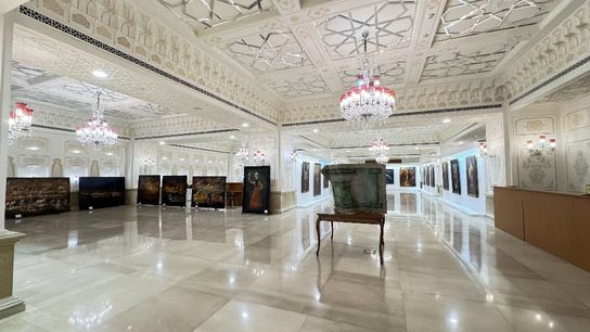 حجت شکیبا گالری ماهر ایران مال