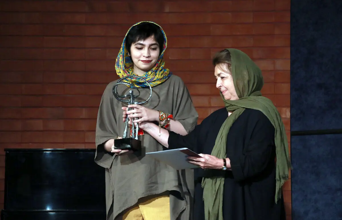آغداشلو، گلستان، بازغی و دیگر هنرمندان در اهدای جایزه ارغوان/عکس‌ها