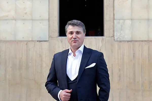 محمدرضاعیوضی: خروجی موسیقی پاپ امروز موجب بیماری گوش شنوندگان می‌شود/روابط صدا و سیما کاسب‌کارانه است